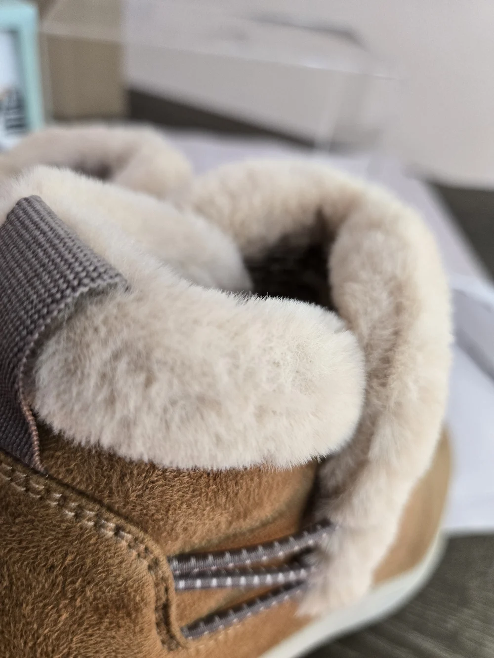 Clarks Cloudsteppers Breeze Fur Tan Ankle Boots Size 5M NIB